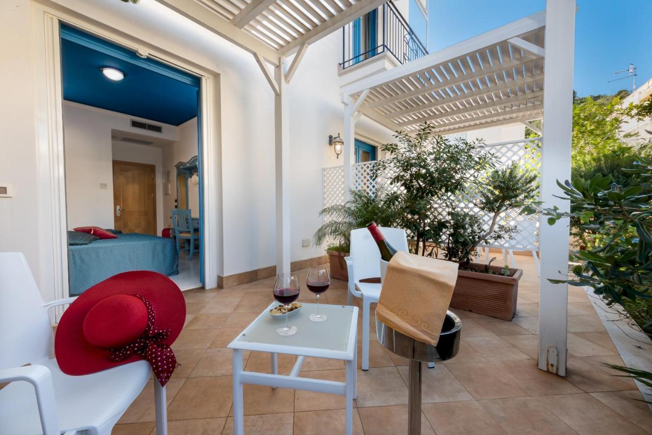 Hotel Ristorante Mediterraneo Faro San Vito Lo Capo Bagian luar foto