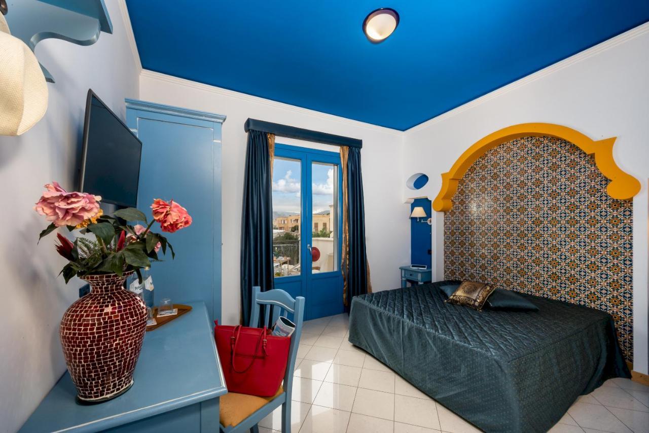 Hotel Ristorante Mediterraneo Faro San Vito Lo Capo Bagian luar foto